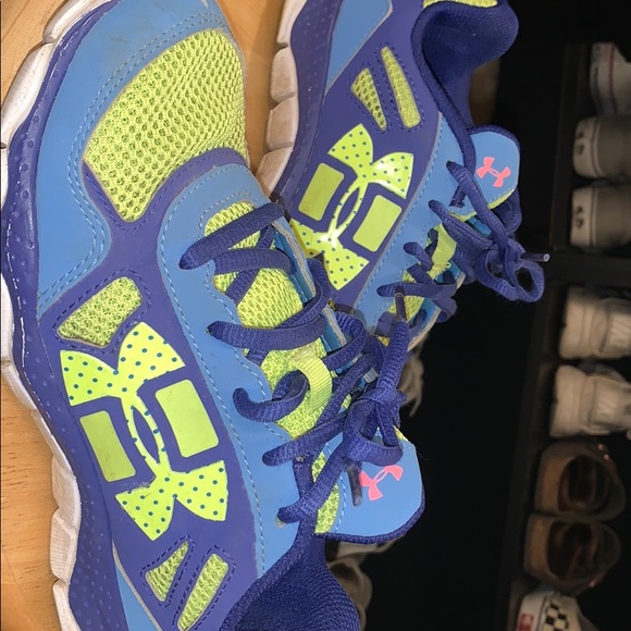 Under Armour Shoes - girls colorful and gently worn ua tennis shoes!